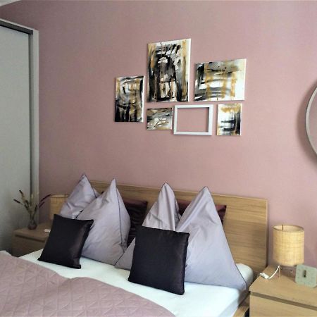 Magnolia Apartman Leilighet Sopron Eksteriør bilde