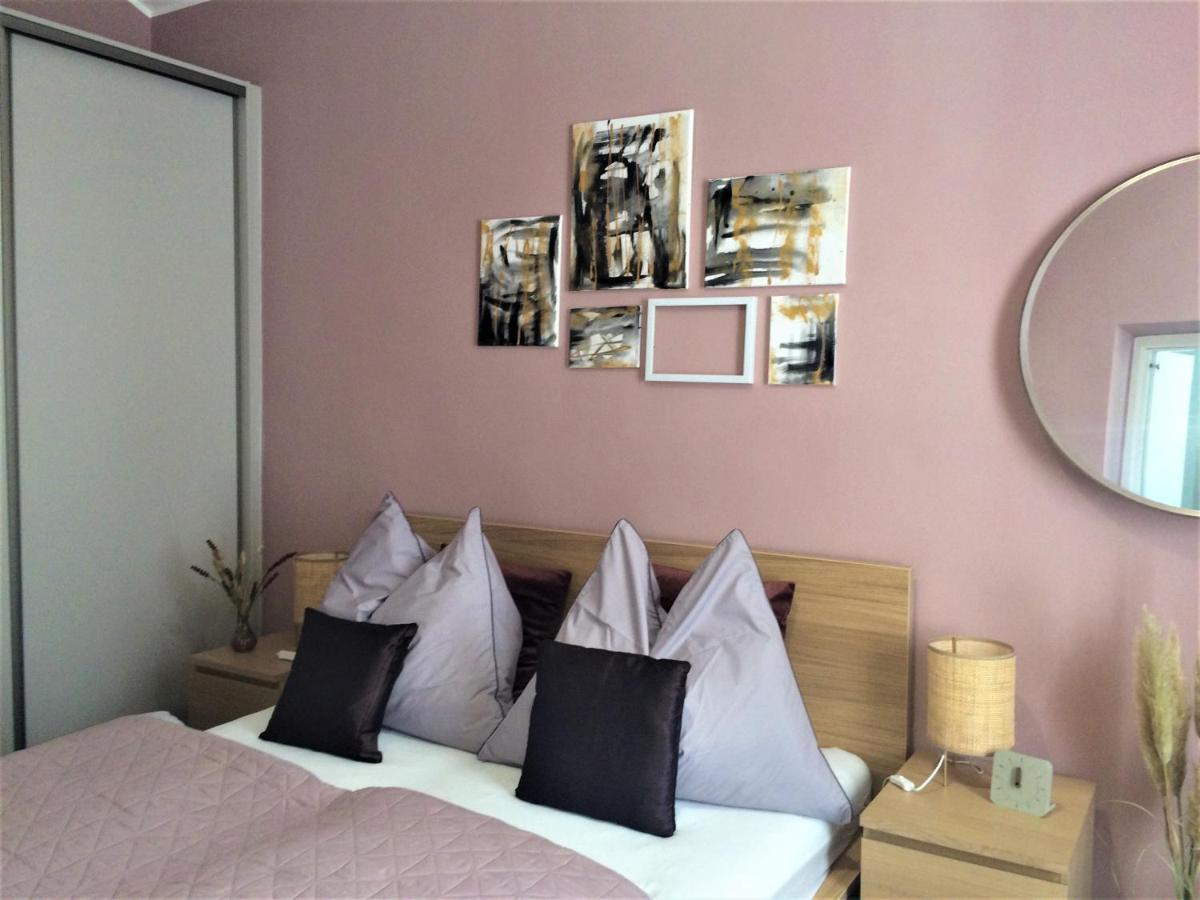 Magnolia Apartman Leilighet Sopron Eksteriør bilde